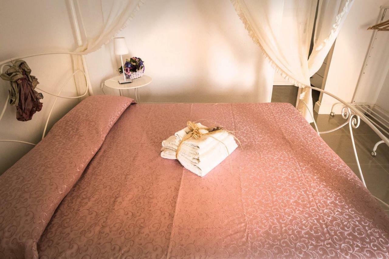 ポッジャルド Il Borgo Bed & Breakfast エクステリア 写真